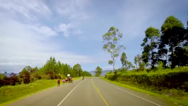 Time Lapse View Car Top Green Valley Rwenzori Mountains Range — Stockvideo