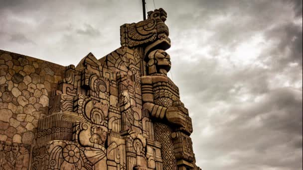 Extreme Closeup Time Lapse Front Monument Homeland Paseo Montejo Merida — Stock video