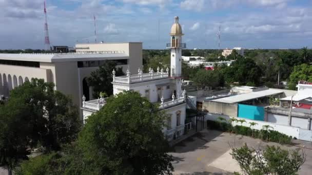 Aerial Orbit Minaret Mansion Paseo Montejo Merida Yucatan Mexico — Stock Video
