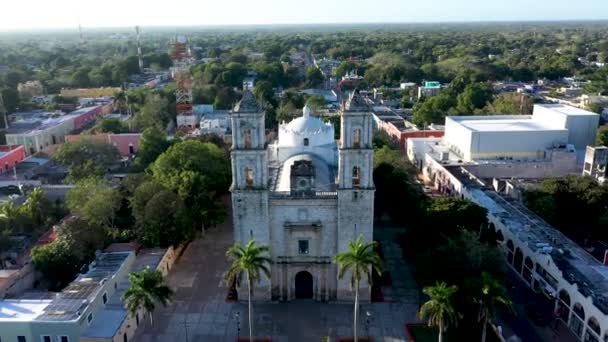 Aerial Push Tilt Cathedral San Gervasio Just Sunrise Valladolid Yucatan — Vídeos de Stock