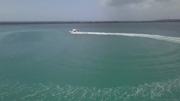 Boat Vessel Ship Cruising Waters Going Right Leave Coast — Stockvideo