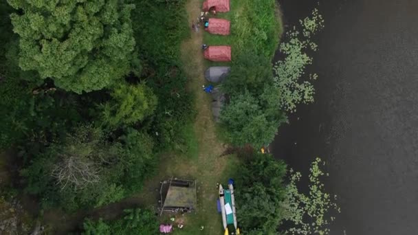 Birds Eye Aerial View People Camping Tents Woods River — Stockvideo