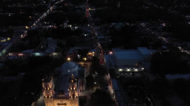 Legfőbb Éjszakai Légi Ereszkedés Előtt Catedral San Gervasio Valladolid Yucatan — Stock videók