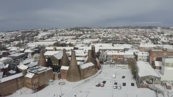 Aerial View Famous Bottle Kilns Gladstone Pottery Museum Covered Snow — 图库视频影像