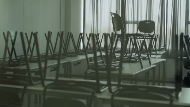 School Chairs Desks Empty Classroom Vacations — Stock Video