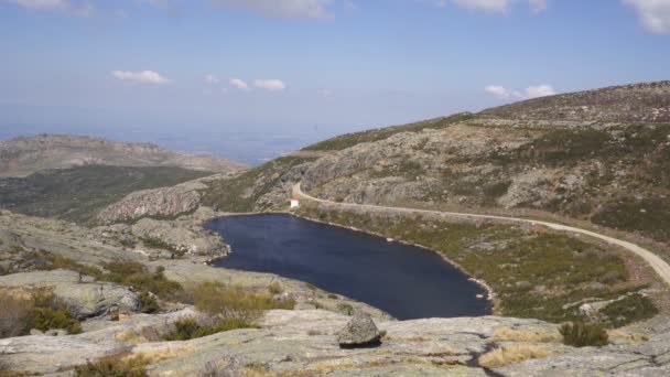 Lagoa Covao Curral Serra Estrela Portogallo — Video Stock