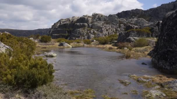 Lagoa Redonda Paisagem Serra Estrela Portugal — Vídeo de Stock