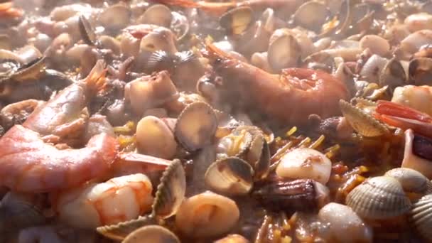 Lezzetli Bir Paella Karides Deniz Ürünleri Istakoz Pişiriyorum — Stok video