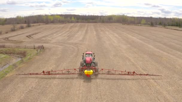 Tractor Crop Dusting Close — Stockvideo