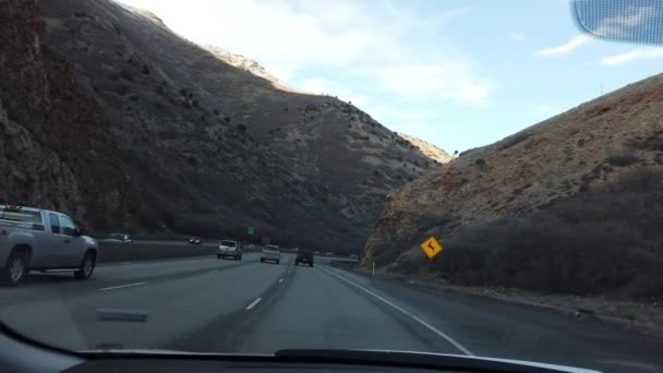 Utah Dağlar Arasında Araba Sürmek — Stok video