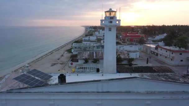 Low Aerial Pull Back Sunrise Lighthouse Telchac Puerto Yucatan Mexico — Stock Video