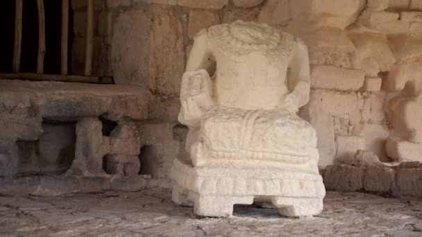 Camera Moving Right Showing Intricate Sculpture Warrior Acropolis Balam Archaeological — 图库视频影像