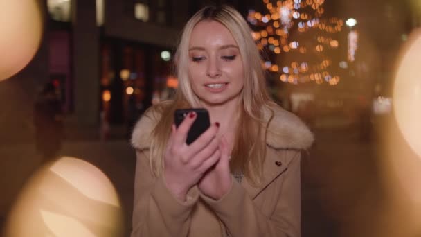 Young Woman Tries Buy Perfect Gift Unhappy She Can Find — Stock Video