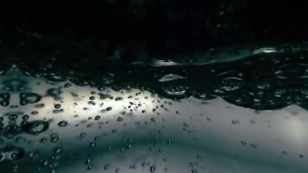 Бірюзові Бульбашки Води Повільно Рухаються Абстрактним Макросом Перспективи — стокове відео