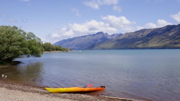 Static Beautifully Still Shot Kayak Glenorchy Wharf Queenstown New Zealand — Video
