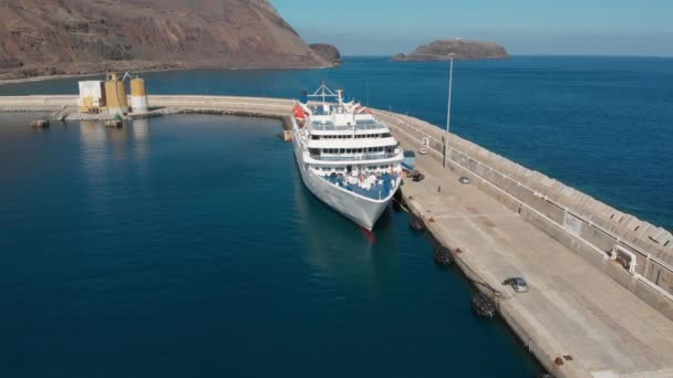 Aerial Ascending Shot Passenger Cruise Ship Marina Porto Santo Island — Videoclip de stoc