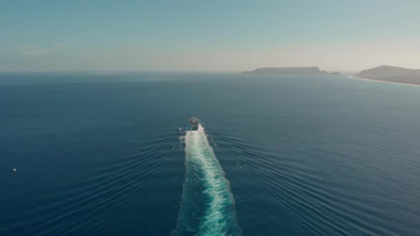 Aerial High View Passenger Vessel Moving Away Island Background — Stockvideo