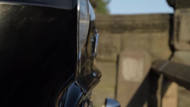 Close Old Vintage Black Car Tilting Shot — стоковое видео