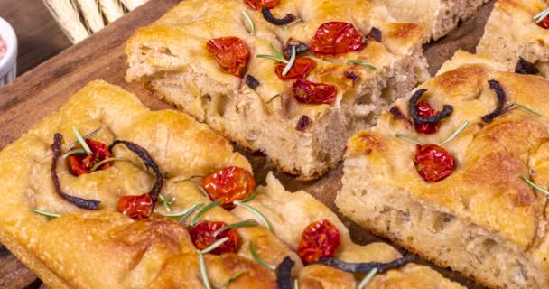 Traditional Italian Focaccia Pepperoni Cherry Tomatoes Black Olives Rosemary Onion — Video Stock