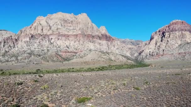 Aerial Approach Red Rock Mountains Red Rock Conservation Area Las — Stok video