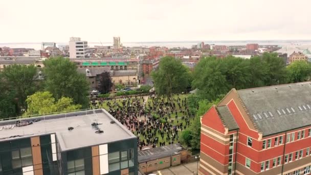 Aerial Reveal Second Black Lives Matter Protest Hull Showing Social — Αρχείο Βίντεο