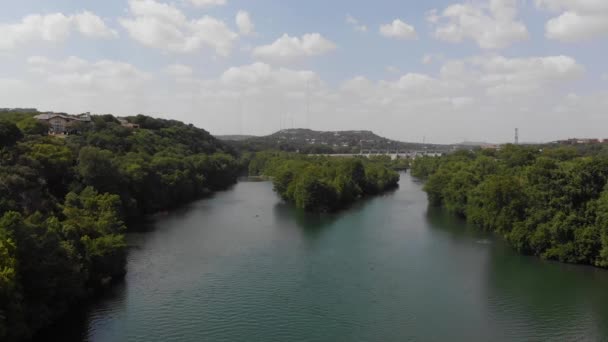 Slowly Descending Drone Shot Redbud Isle Summer 2020 Located Capitol — Vídeo de Stock