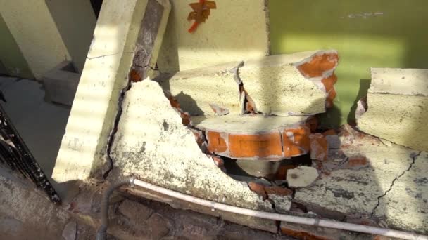Погано Зламана Стіна Будинку — стокове відео
