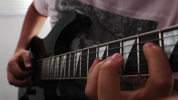 Close Fingers Moving Strings Guitar — Vídeo de stock