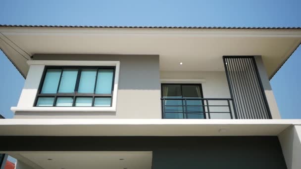 White Modern Contemporary Home Exterior Design — Stock Video