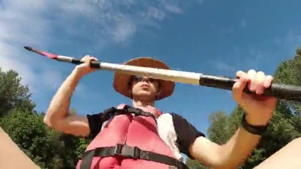 Funny Clip Young Man Paddling Kayak River Catalonia Spain Hyperlapse — Stock video