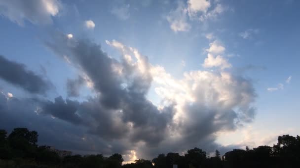Beautiful Sunset Sun Rays Shining Clouds Time Lapse — 비디오