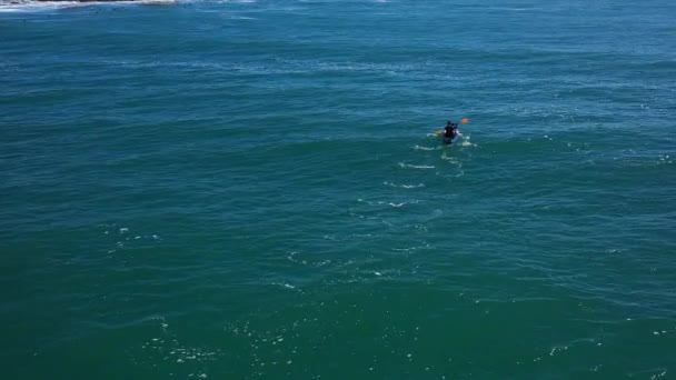 Серфинг Пунта Лобос Чиле Солнечный День Невероятный Пейзаж Записан Дрона — стоковое видео