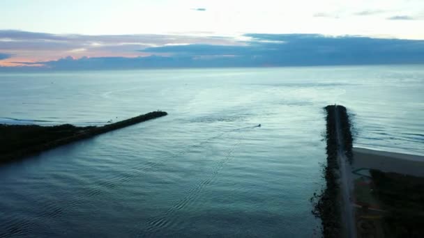 Lone Boat Ventures Out Sunrise Gold Coast Seaway Blue Hour — Stockvideo