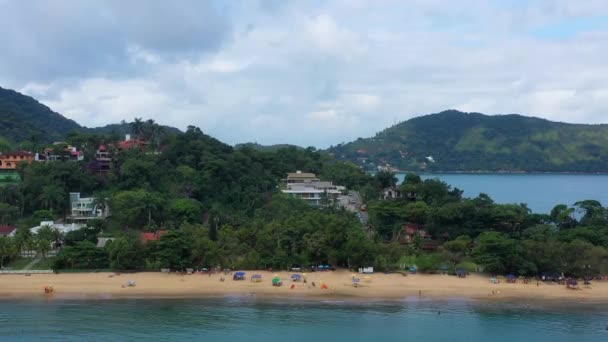 Aerial Playa Santa Rita Beach Ubatuba Sao Paulo San Pablo — Stockvideo