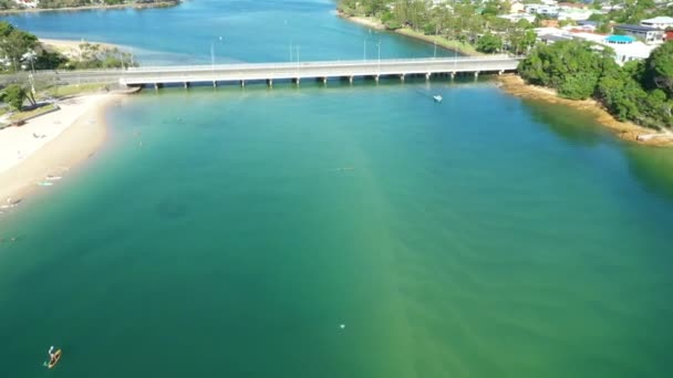 Looking West Tallebudgeera Creek Sloly Rising Revealing Bridge Early Summers — Stok video