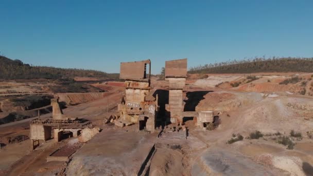 Chimney Ruins Processing Plant Abandoned Mine — Αρχείο Βίντεο