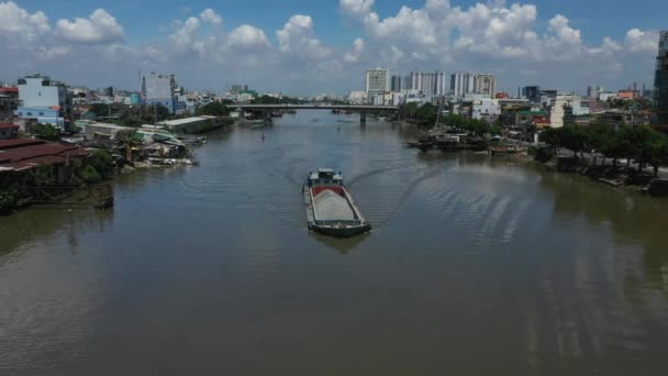 Barge Carries Building Materials Kenh Canal Waterway Connects Mekong Delta — Stok video