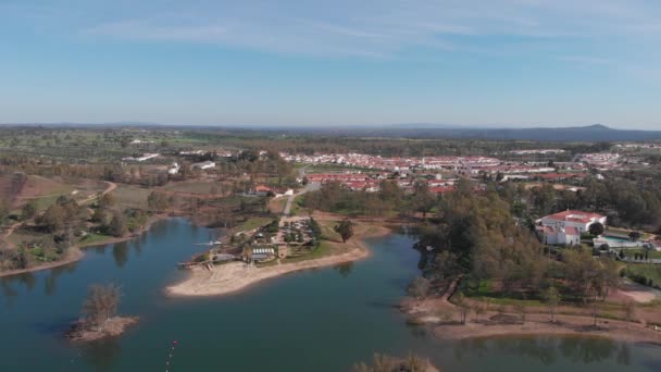 Glijdend Naar Het Strand Aan Rivier Naast Alentejo — Stockvideo