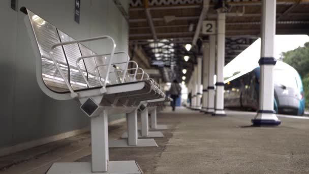 Passengers Leaving Train Station Platform Wide Shot – Stock-video