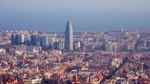 Panning Shot High Angle Barcelona City Sunny Day Overlooking Sea — Stockvideo