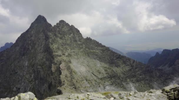 Cold Mountain Peak Clouds Rocky Surrounding Epic Landscape — Stockvideo