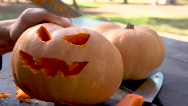 Organizing Last Details Halloween Holiday Evil Pumpkins — Vídeo de stock
