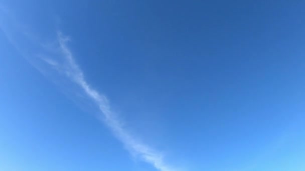 Beautiful Blue Sky Thin Cloud Moving Time Lapse — ストック動画