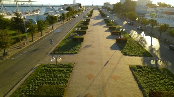 View Promenade Pier Marina Gdynia Poland Sunny Day Pullback Drone — Wideo stockowe