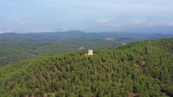 Epic Drone Circle Aerial Approach Medieval Historic Hill Top Observation — Αρχείο Βίντεο