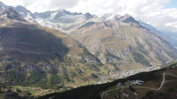Drone Flight Swiss Zermatt — Vídeo de Stock