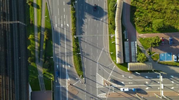 Aerial Top Cars Driving Main Road Railway Lines Gdynia Sunny — Wideo stockowe