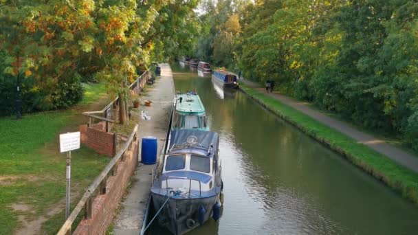 Longboat Parked Canal Oxford — 图库视频影像