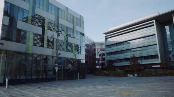 Architecture Wide University Sheffield Campus South Yorkshire United Kingdom Sunny — Wideo stockowe