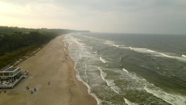 Amazing Gloomy Overcast Sunset Drone Fly Waves Crashing Sandy Beach — Stock video